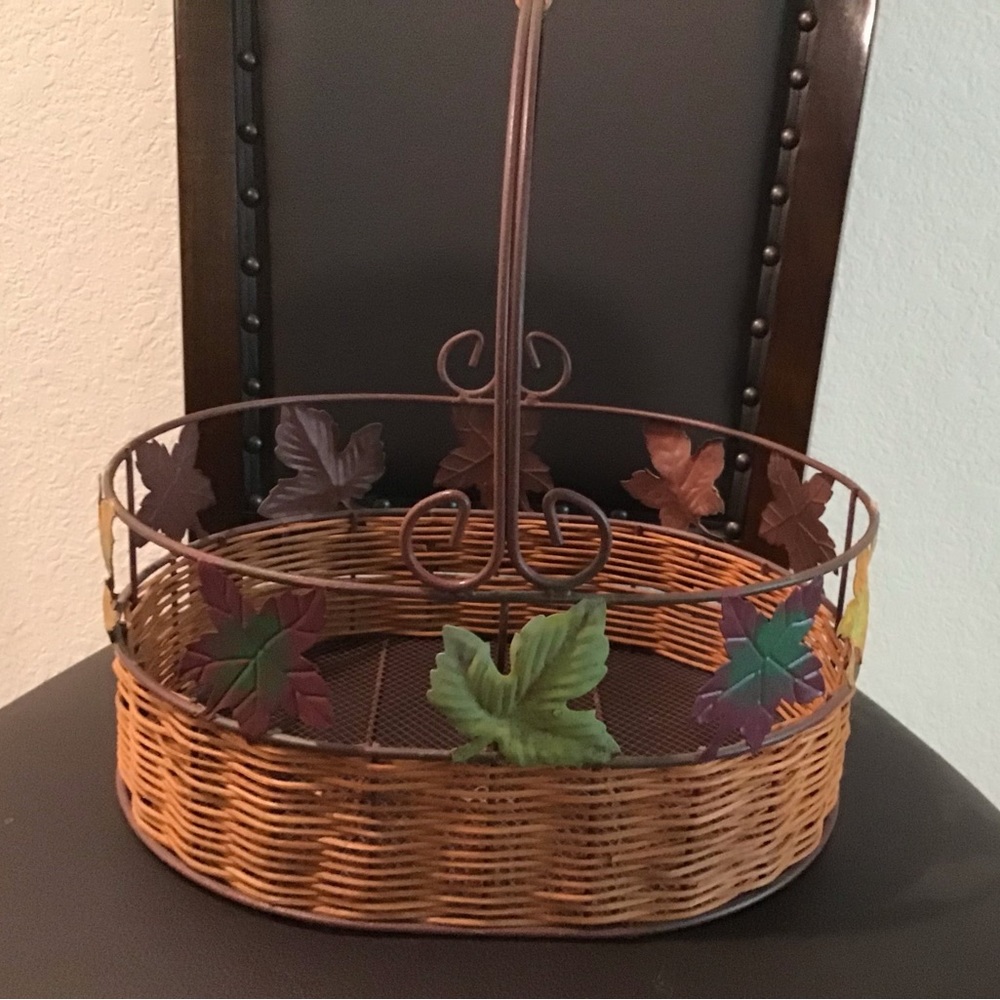 Basket Fall Decor made from metal & wicker